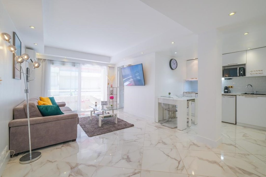  Two bedroom CANNES